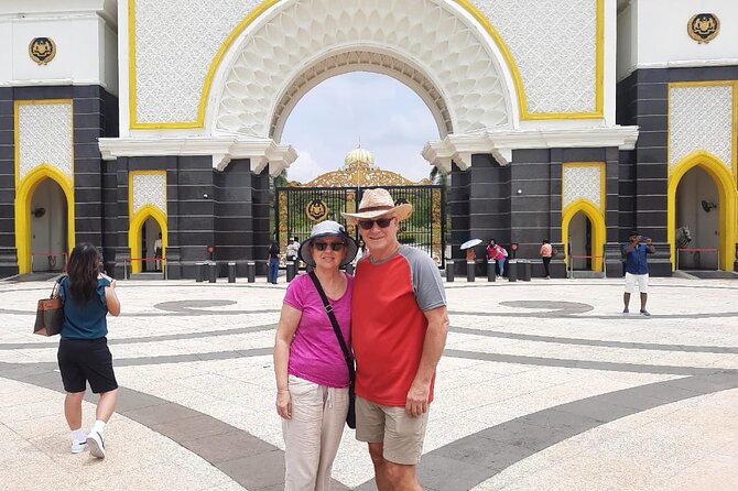 Kuala Lumpur Full-Day City Tour - Lunch at Local Restaurant