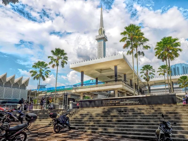 Kuala Lumpur Full-Day Private Tour - Who should book this Kuala Lumpur day