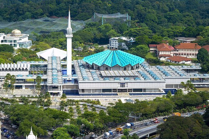 Kuala Lumpur Half Day Batu Caves Cultural Sites Tour - Visiting Masjid Negara (The National Mosque)
