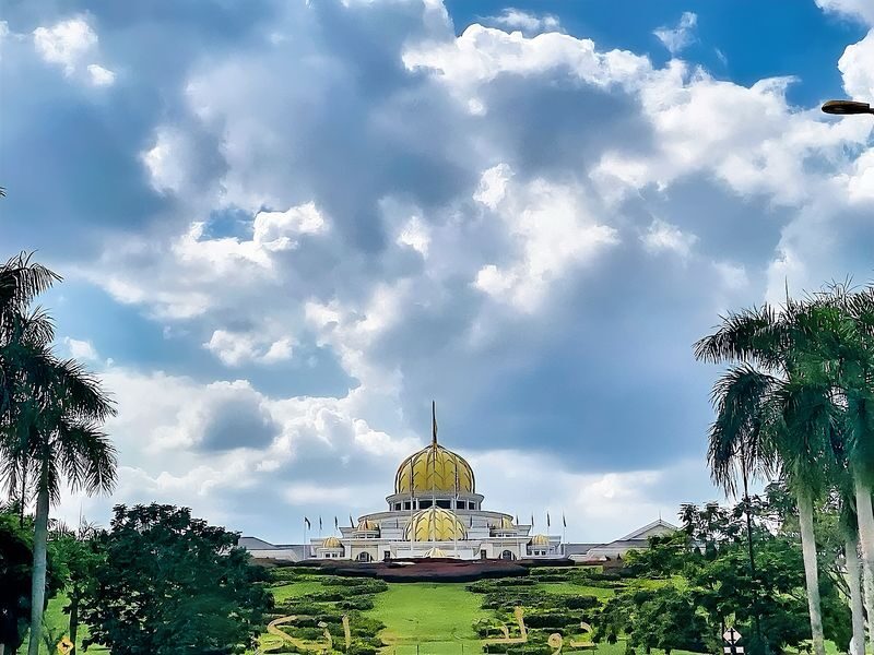 Kuala Lumpur Half Day City Tour - What the guide and vehicle add