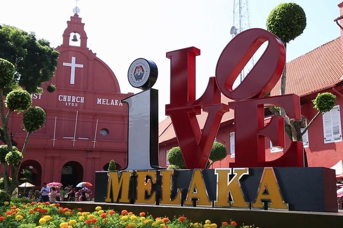 Kuala Lumpur International Airport to Malacca Hotels / Apartments - Additional Surcharge Information
