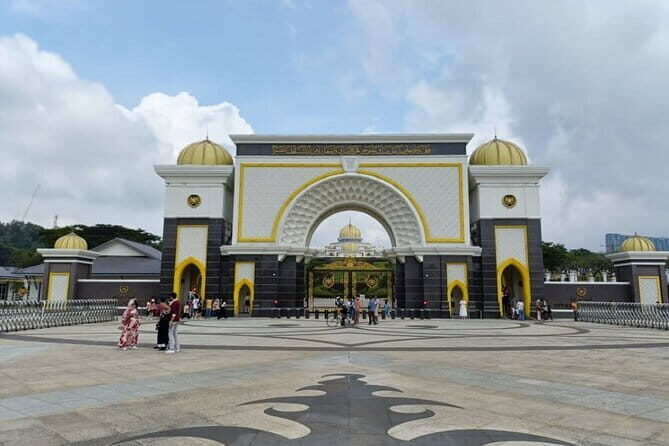 Kuala Lumpur International Airport Transfers - FAQs