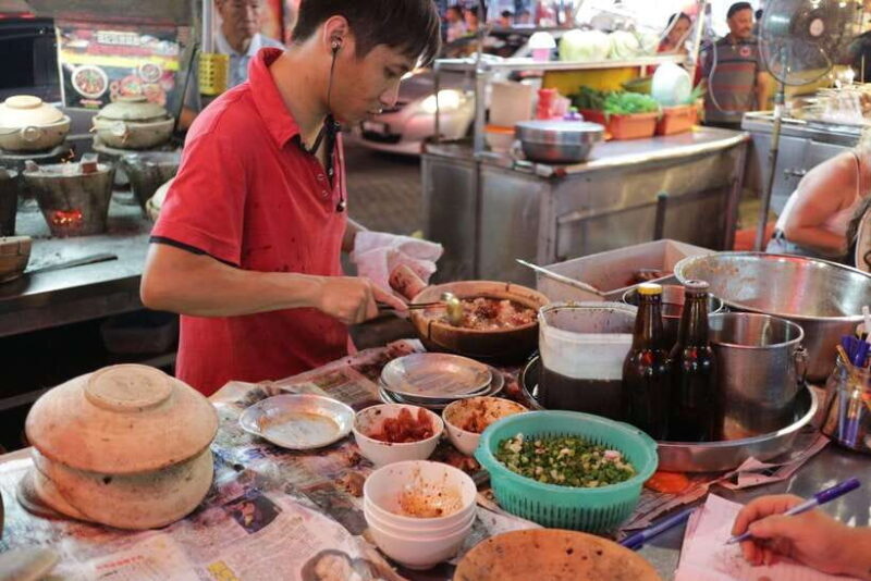 Kuala Lumpur: Nightlife Street Food Tour with 6 Tastings - The Sum Up