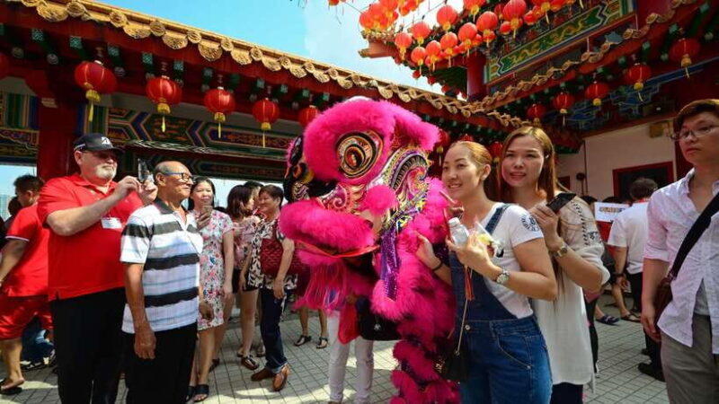 Kuala Lumpur: Private Batu Cave, National Mosque Tour, Lunch - Why This Tour Offers Great Value