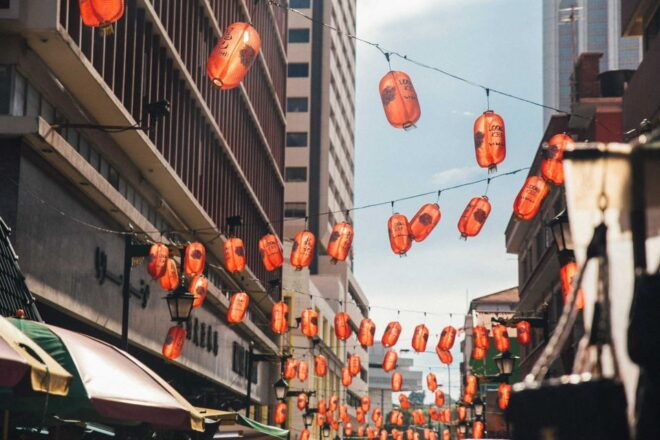 Kuala Lumpur: Private Food Tour – 10 Tastings With Locals - Guan Di Temple: A Cultural Experience