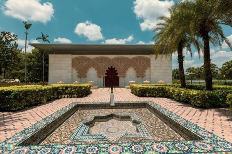 Kuala Lumpur: Putrajaya Lakeside Views & Pink Mosque Ride - What Makes This Tour Stand Out?