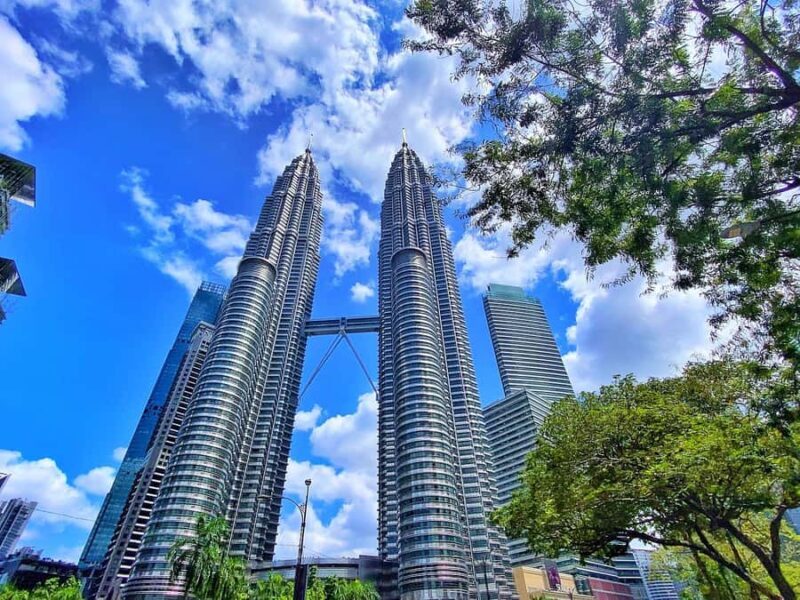 Kuala Lumpur: Skip-the-Line Petronas Twin Towers E-Ticket - The Journey to the Top: What to Expect
