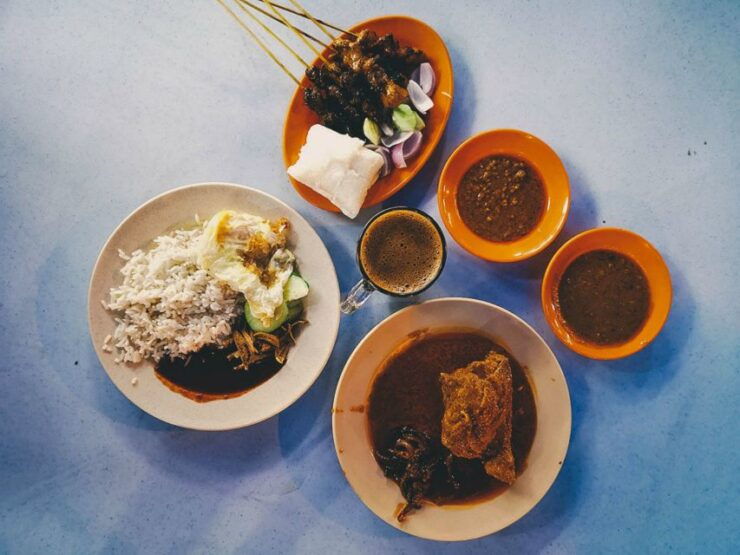 Kuala Lumpur: Street Food Tour With 15 Tastings - Wet Market Visit: Discover Local Produce and Ingredients