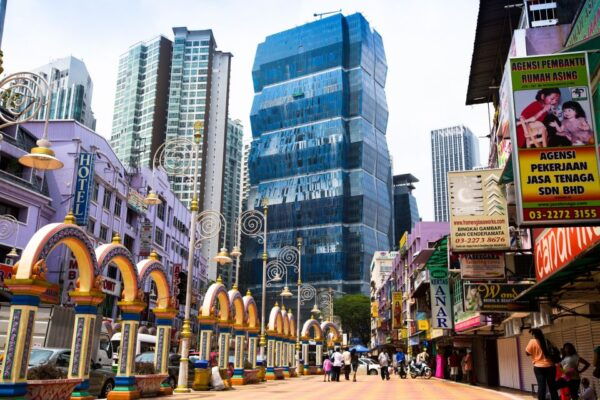 Kuala Lumpur: Street Market Exploration & Shopping Tour - China Town: Bustling Atmosphere and Local Delicacies