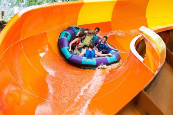Kuala Lumpur: Sunway Lagoon Ticket & 1-Way Transfer - The Sum Up