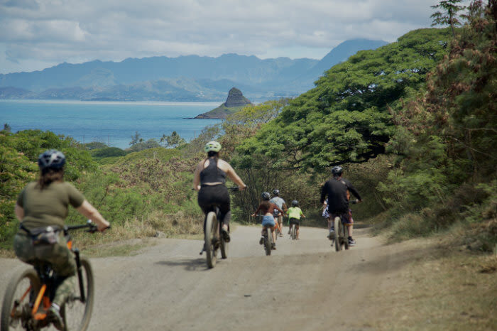 Kualoa Ranch Electric Mountain Bike Adventure Tour - Who should book the Kualoa e-bike tour?