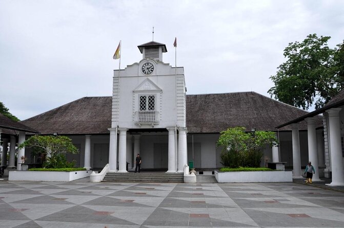 Kuching Cultural & Heritage Tour With Sarawak Sunset River Cruise - Good To Know