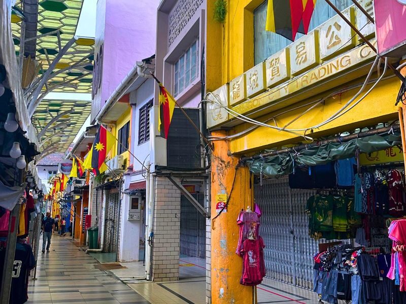 Kuching Foodie Experience Guided Tour with 5 Tastings - Who will get the most from this morning walk