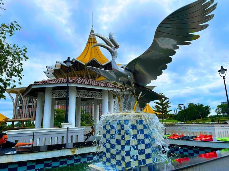 Kuching Heritage City Walking Tour with Boat Ride and Lunch - India Mosque and the Spices of Gambier Street