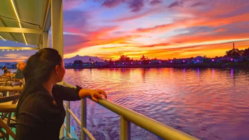 Kuching: Royal Cruise, Sunset, Live Show & Optional Dinner - Good To Know