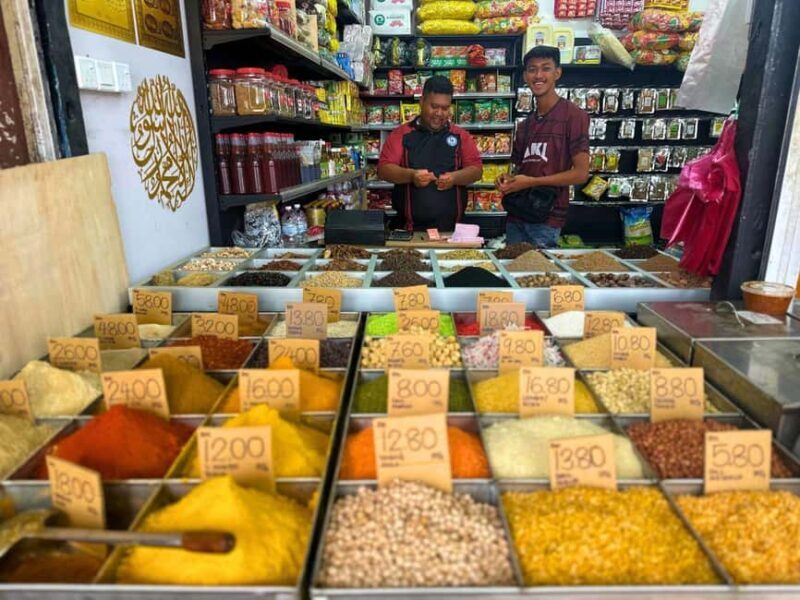 Kuching: Walking Tour with Sampan Boat Ride and Lunch - An Overview of the Kuching Walking Tour