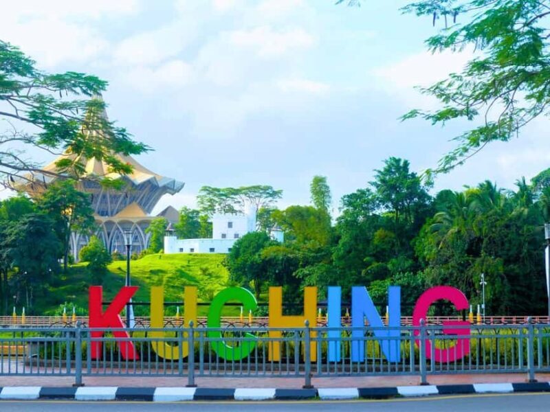 Kuching: Walking Tour with Sampan Boat Ride and Lunch - Practical Details