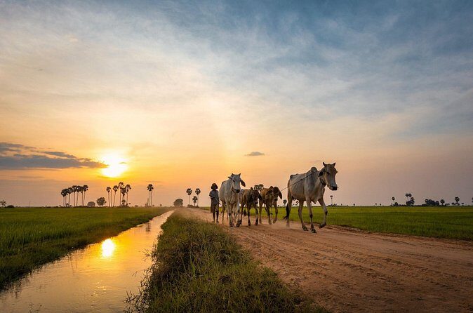 Kulen Waterfall and 1000Lingas Join-in Tour by Minivan - FAQs