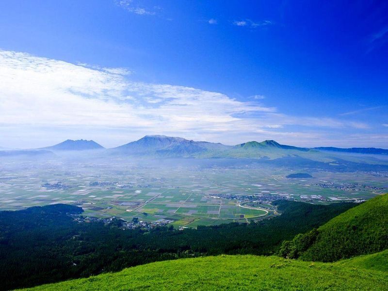 Kumamoto Aso Day Trip: Enjoy 4 Major Attractions Group Tour - A practical way to see Aso in one day