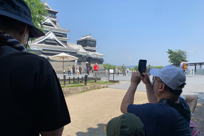 Kumamoto Castle Walking Tour With Local Guide - Inclusions