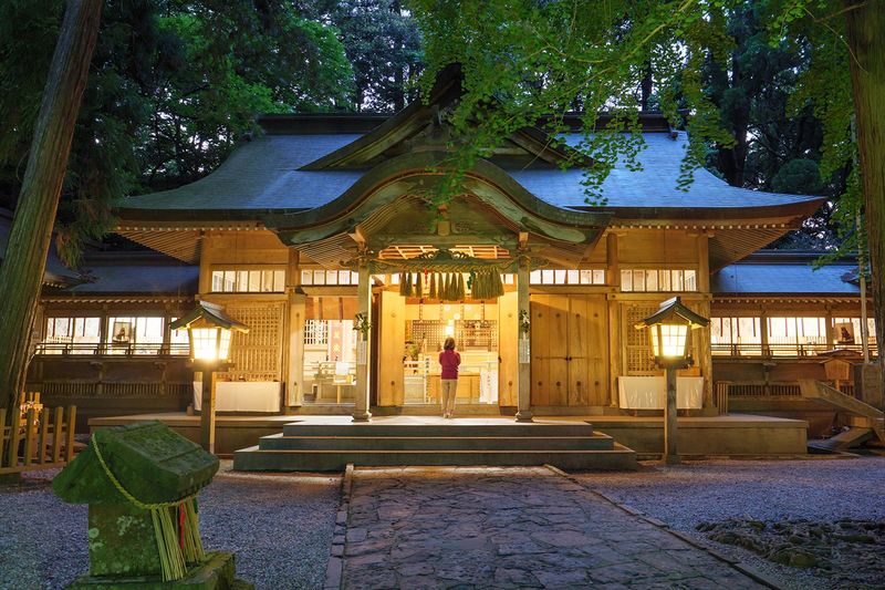Kumamoto Departure Aso Area Chartered Car Day Tour | Kumamoto Castle | Mount Aso Crater | Kusasenri | Kamishikimi Kumanoza Shrine | Shirakawa Spring Source | Aso Shrine | Daikanbo | Nabe Falls | Kurokawa Onsen, etc. - Kurokawa Onsen and Nabe Falls need a clear plan
