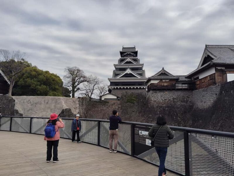Kumamoto: Kumamoto Castle, Kato Shrine, & Museum Tour 3h - FAQ  