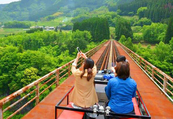 Kumamoto Takachiho Gorge & Aso Volcano Guided Full-Day Tour - What the price covers, and what it does not