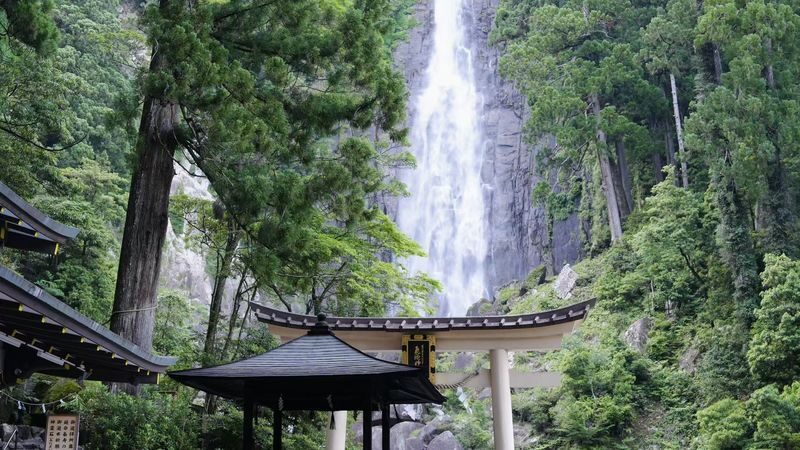 Kumano Kodo 2-Day World Heritage Hiking Tour - Should you book the two-day hike?