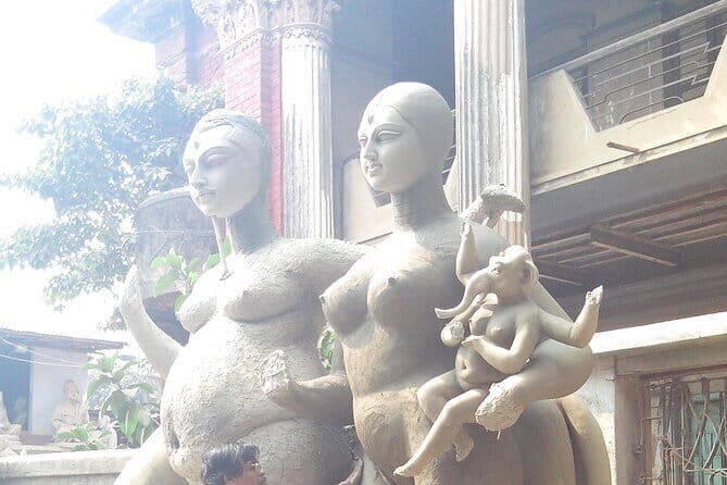 Kumartuli - Where the Gods come to Earth - Exploring Kumartuli: An Authentic Cultural Experience