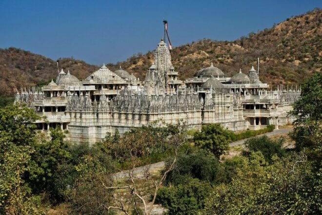 Kumbhalgarh & Ranakpur Day Tour From Udaipur - Transportation Details
