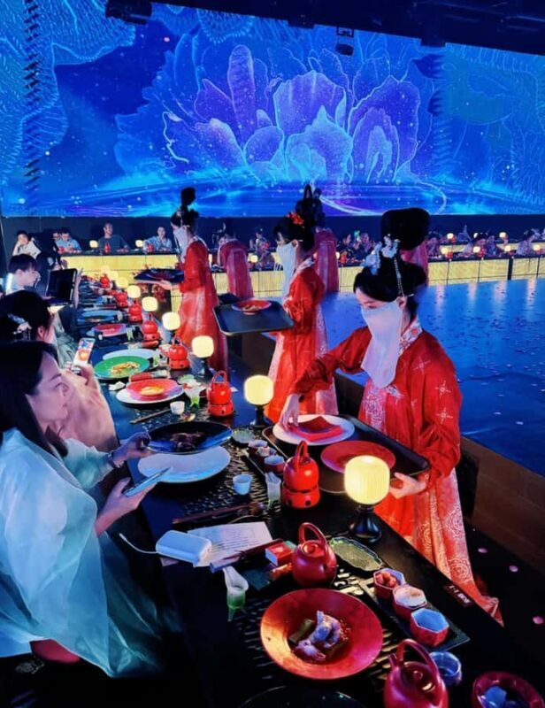 Kunming Jueyan: Immersive Ancient Palace Banquet with Show - Who Will Love This Experience?