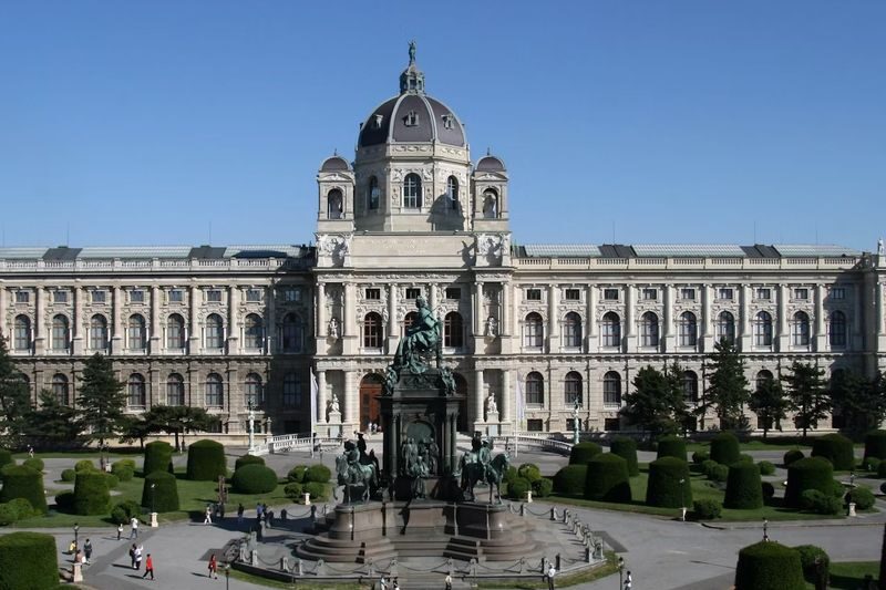 Kunsthistorisches Museum Ticket - A grand museum on Maria-Theresien-Platz