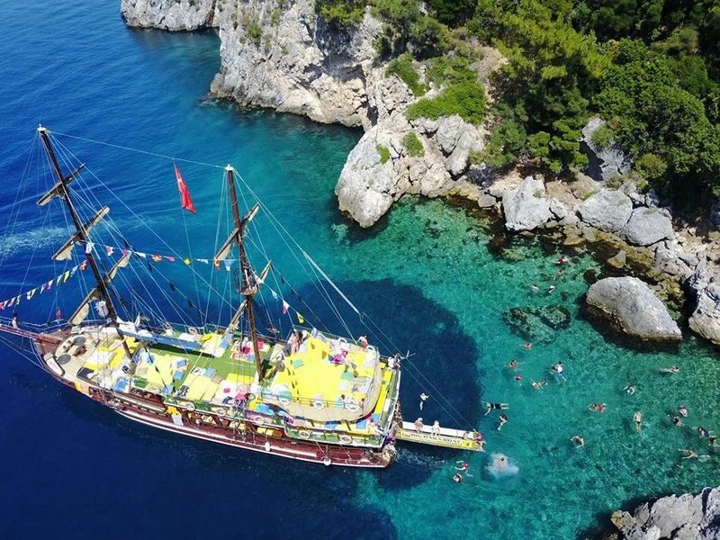 Kusadası: Full-Day Boat Trip with Lunch & Hotel Transfer - Setting out from Kusadası Beach