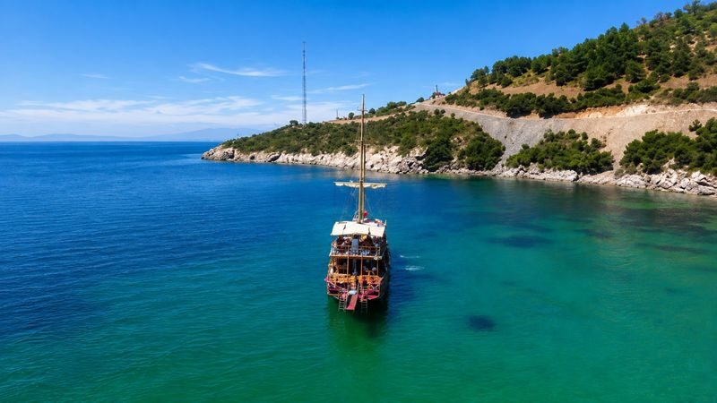 Kusadasi & National Park Boat Tours with Lunch and Transfer - Claros, Baradan, and Soguksu
