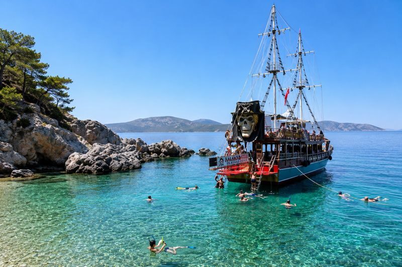 Kusadasi & National Park Boat Tours with Lunch and Transfer - Lunch Onboard: Filling, Not Fussy