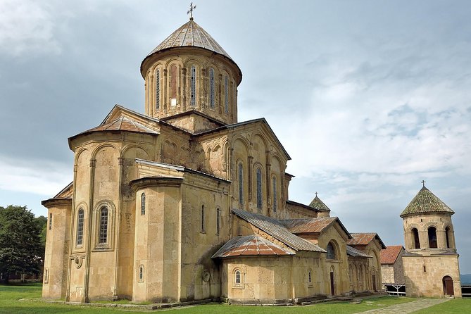 Kutaisi Monasteries: Gelati, Motsameta, Bagrati. 3 Hour Tour - Monastery Details