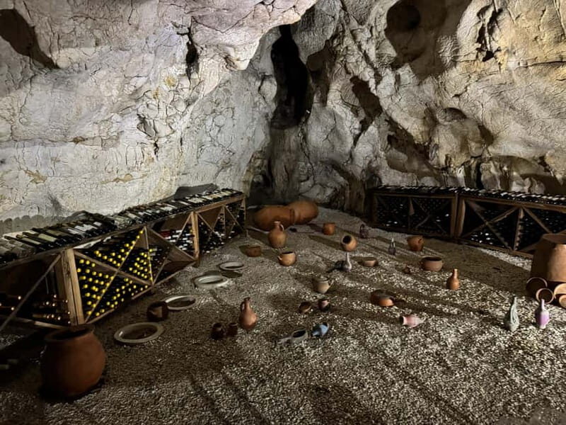 Kutaisi: Tskaltubo Town and Tetra Caves with Wine Tasting - Who Should Consider This Tour?