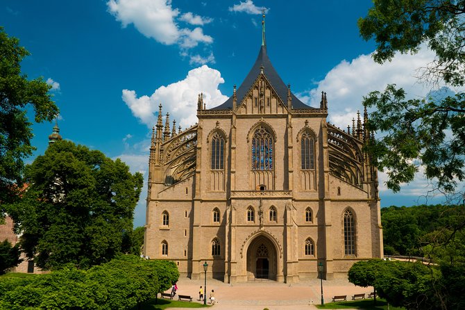 Kutna Hora Private Day Trip From Prague With Lunch, Admission and Local Treat - Tour Overview