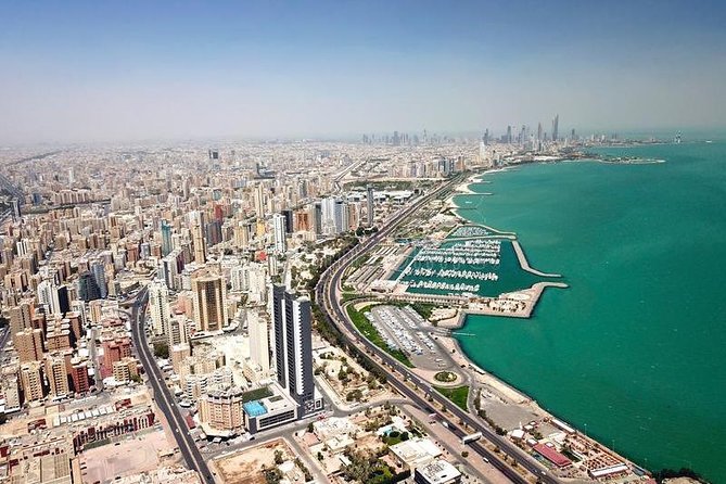 Kuwait City Private Transfer to Kuwait Airport KWI in Luxury SUV - Pickup and Drop-off