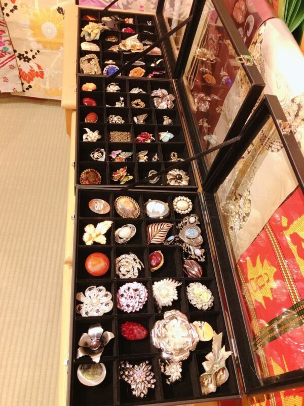 Kyoto 100% Pure Silk Kimono Experience - Timing and fit can make or break the day