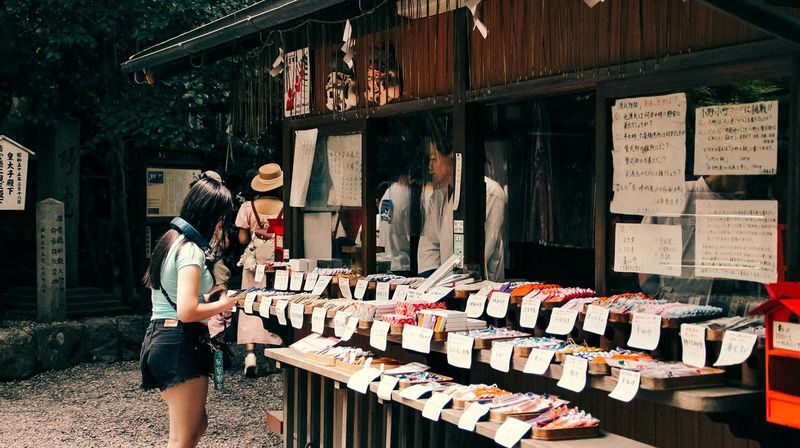 Kyoto: Arashiyama Bamboo, Monkey Park & Temple Tour - A seasonal matcha stop and local flavors
