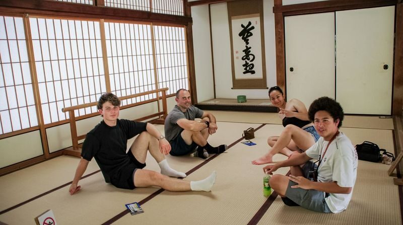 Kyoto: Arashiyama Bamboo, Monkey Park & Temple Tour - The guide can turn a route into a lesson