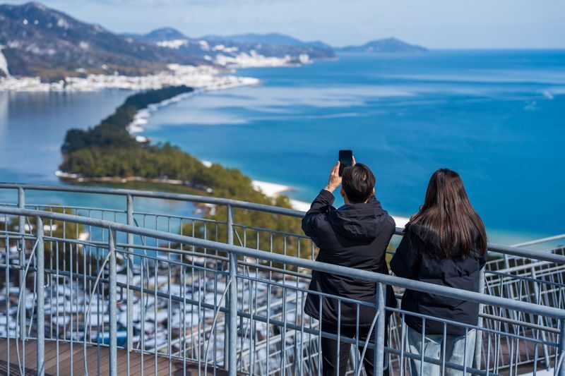 Kyoto by the Sea: Amanohashidate & Ine no Funaya Bus Tour from Osaka - The parts of the day worth knowing