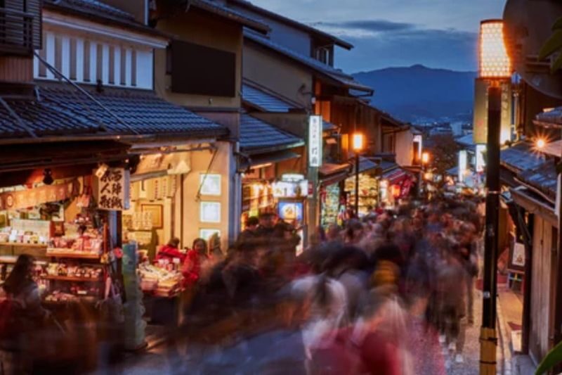 Kyoto City, Intro to Japans Historic Jewel Private Walking Tour - A short walk that can shape a longer Kyoto stay
