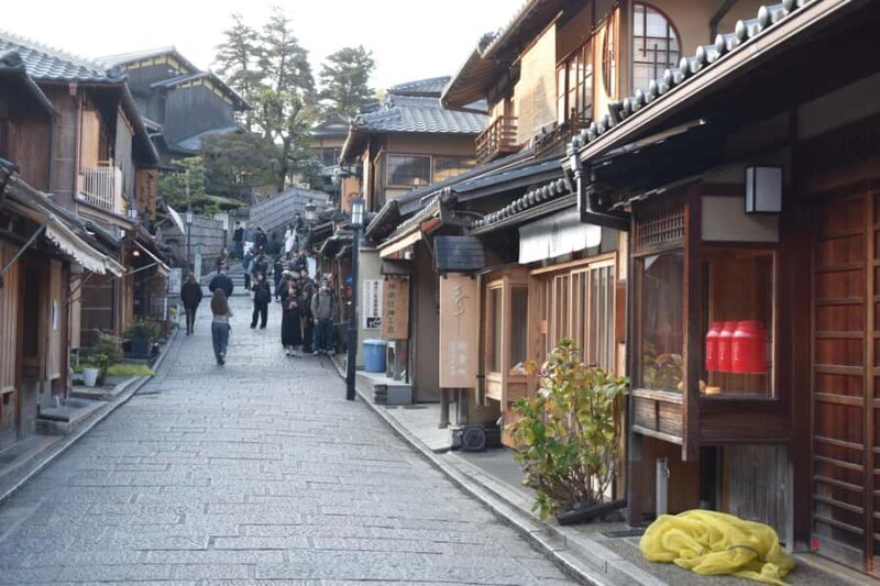 Kyoto Cultural Etiquette & GionPontocho Walking Tour - Good To Know