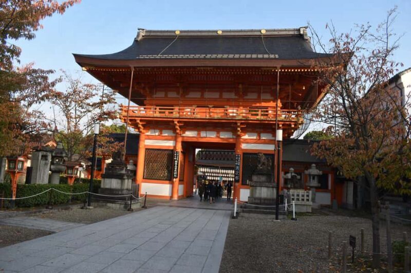 Kyoto Cultural Etiquette & GionPontocho Walking Tour - Who Should Consider This Tour?