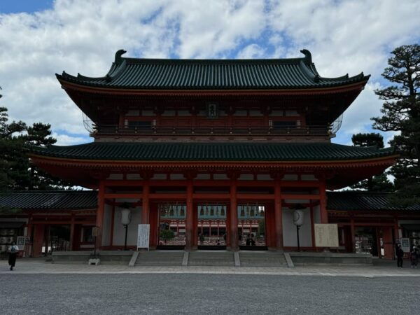 Kyoto: Discover Every Bit of Heian Jingu Shrine in 1 Hour - Booking Information