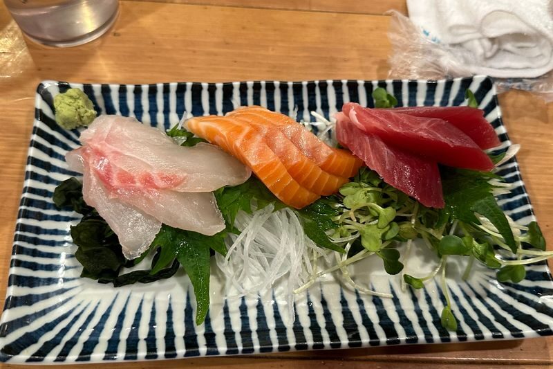 Kyoto: Food Tour with 13 Dishes at 4 Eateries - Pontocho after dark: the setting is part of the meal