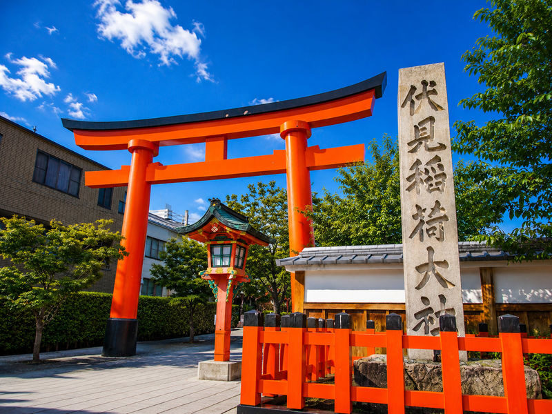 Kyoto Fushimi Inari, Arashiyama Bamboo Forest, Kiyomizu-dera Temple Day Trip from Nagoya (Choose one: A5 Kobe Beef Lunch or Pork Shabu-shabu) - What the guide adds to a tightly packed day