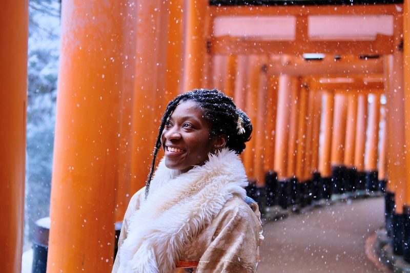Kyoto Fushimi Inari Shrine Photography Experience - What the 60-minute session feels like